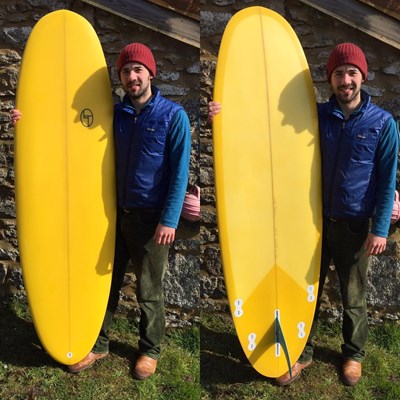Luke and his finished 6'3 egg. Nice bring sunshine yellow with Matt finish. Also plenty of options with fin set up. Perfect board for the summer #makeyourown #surfboard #cornwall @jaxonsurfboards