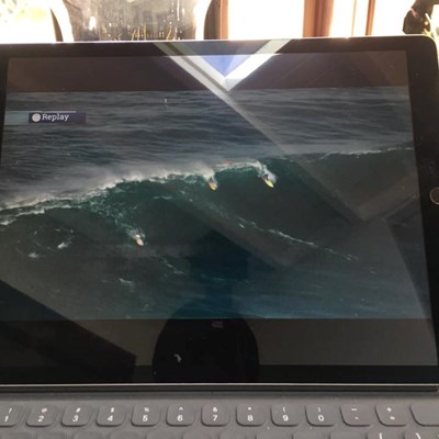 San Diegan Josh Kerr going big today at todos santos! Just killing the semis right now and on his way to the finals.