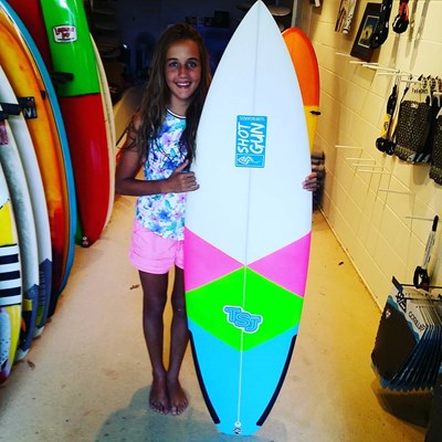 @liv.lc picking up her new sled.She came up with her own colours and design. Enjoy liv .😆#tsjshapes #shotgunsurfboards #custommade #noosaheads