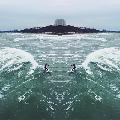 Somehow our team rider Oscar has managed to clone himself before going for a surf today...Just one of his talents I guess!