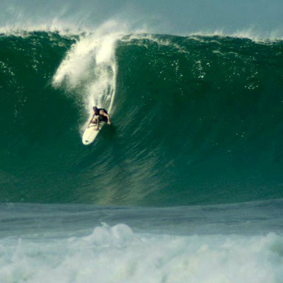 Patrick Shaughnessy keeping it casual on his new small wave board...