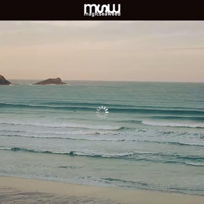 Today should be a beauty!! Fistral is 3 ft with gentle offshore and the sun is out!!