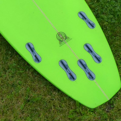 Fin set-up on Harry's board, also showing the slightly diamond squash tail.