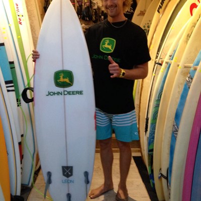 Pura Vida Surf Shop in Léon, France | Surf Bunker